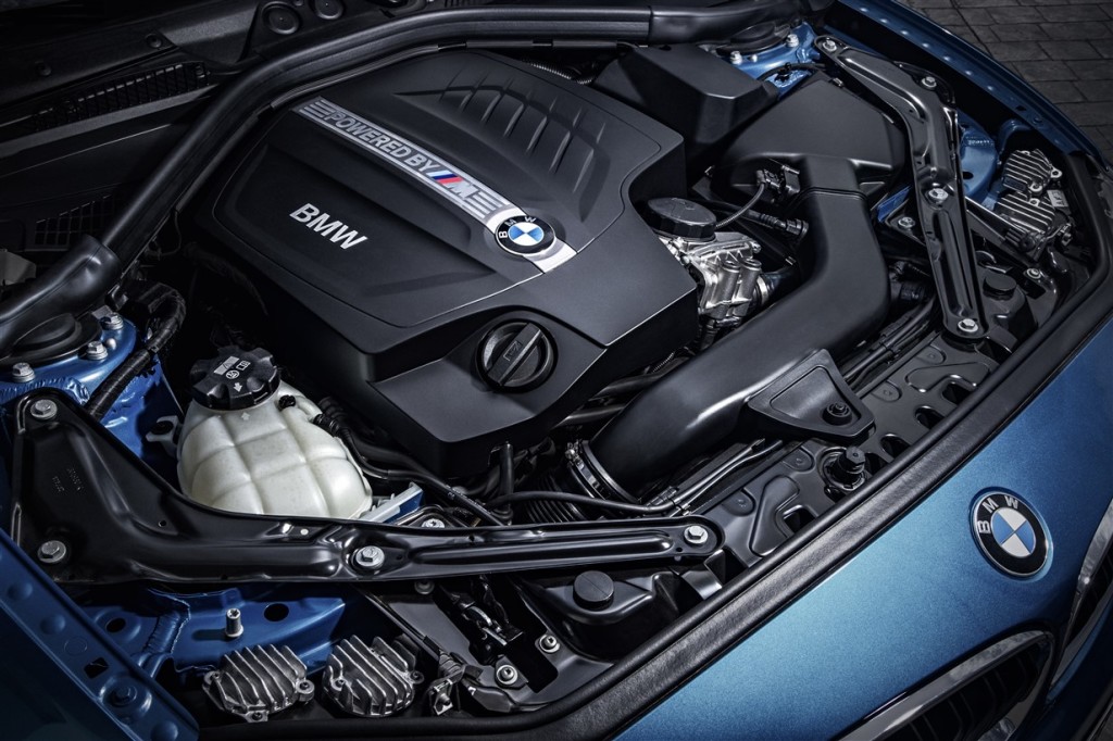 P90199700_highRes_the-new-bmw-m-twinpo (1232 x 820)
