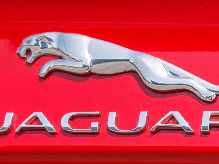 LANÇAMENTO – Jaguar XE, um sedã nervoso