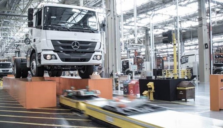 Mercedes se renova e implanta o Indústria 4.0