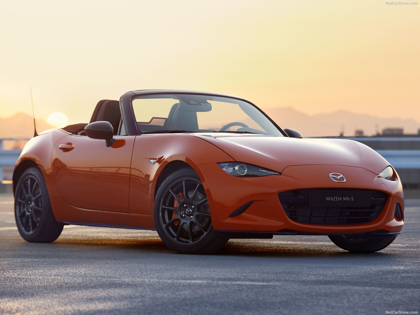 Balzaquiano: Miata chega aos 30 sem perder o pique : CARROS COM CAMANZI