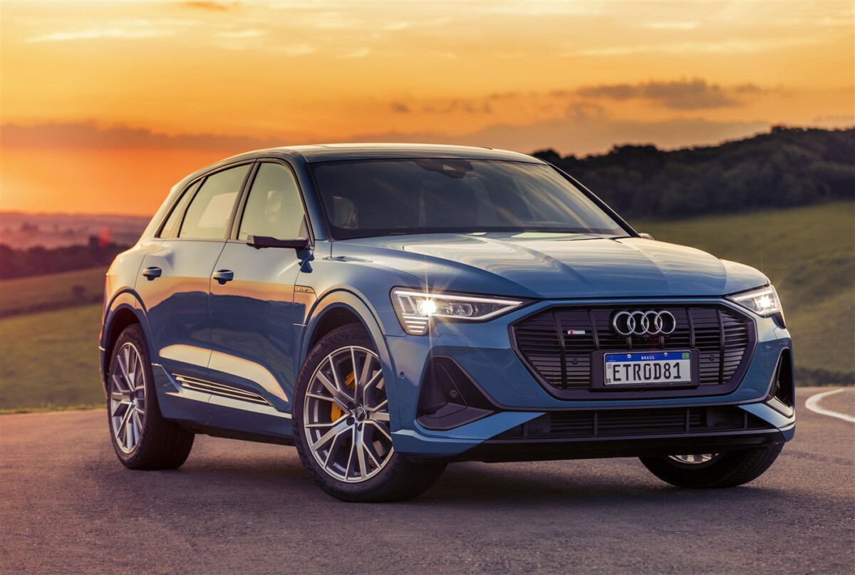 Audi lança SUV etron por R 460 mil CARROS COM CAMANZI