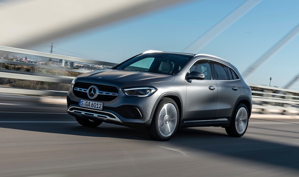 Mercedes lança nova geração do GLA