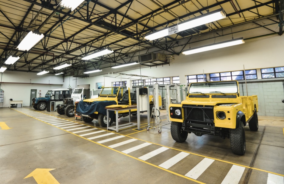 Jaguar Land Rover inaugura centro de restauração