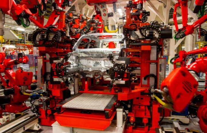 Fábrica da Jeep completa seis anos