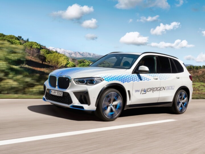 BMW leva iX5 Hydrogen a Munique