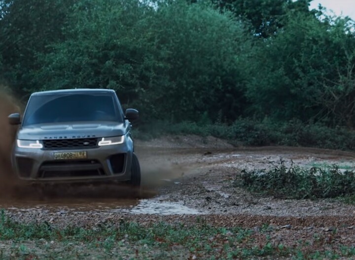 Jaguar Land Rover: 38 anos com 007