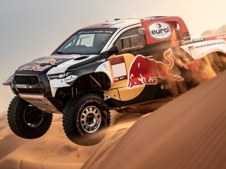 Toyota revela GR DKR Hilux T1+ para o Dakar