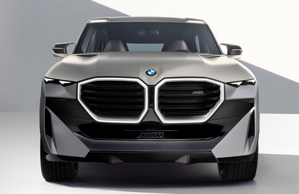 BMW revela conceito XM