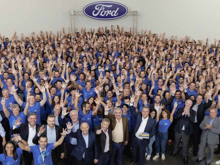 Mesmo sem fábrica, Ford contrata 500 engenheiros no Brasil