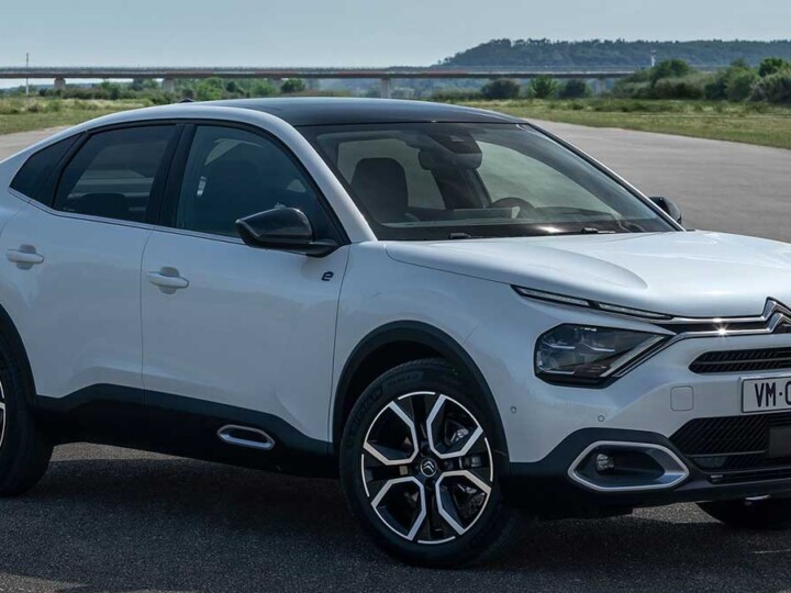 Citroën revela novo C4 X com visual SUV coupé