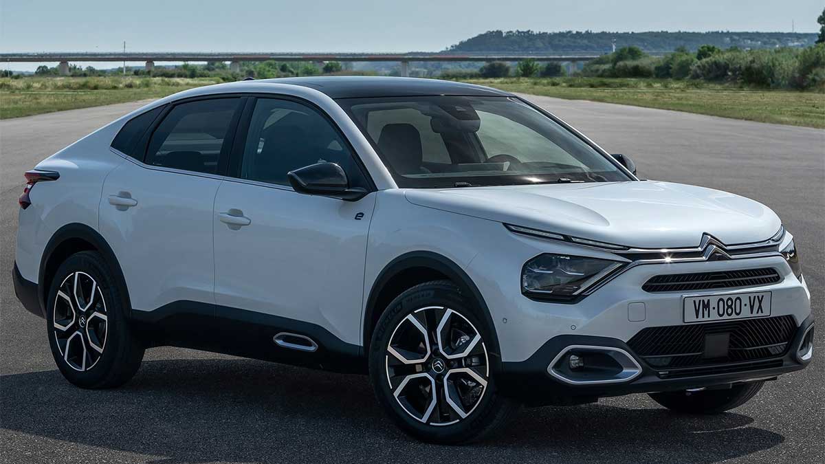 Citroën revela novo C4 X com visual SUV coupé