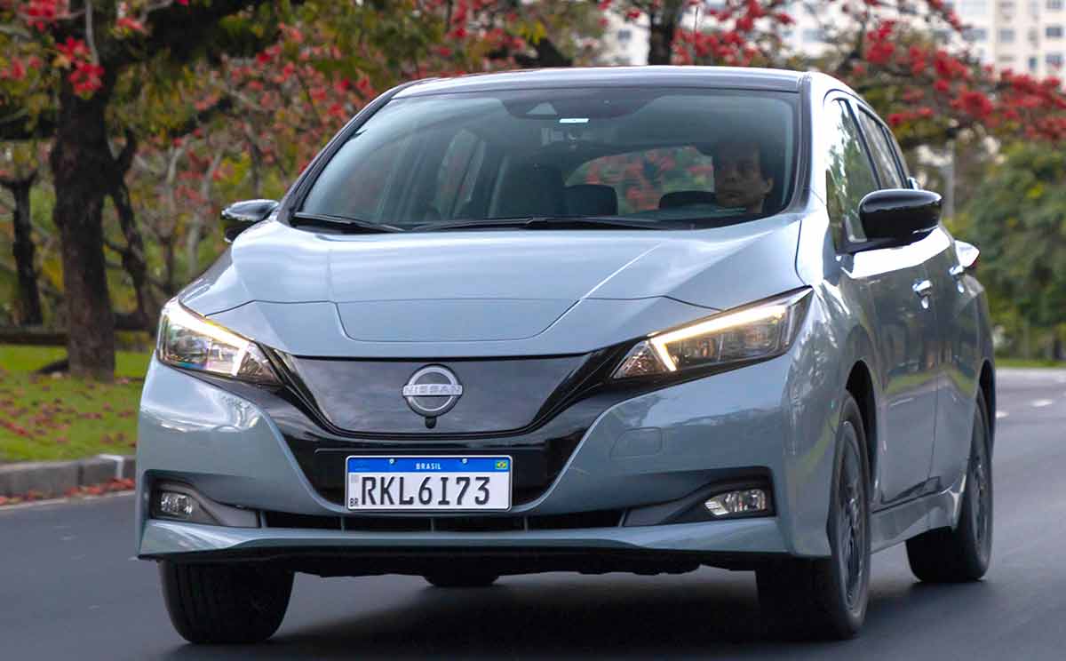 Nissan Leaf 2023: elétrico fica R$ 63 mil mais barato