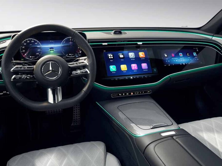 Mercedes revela interior do novo Classe E com multimídia gigante
