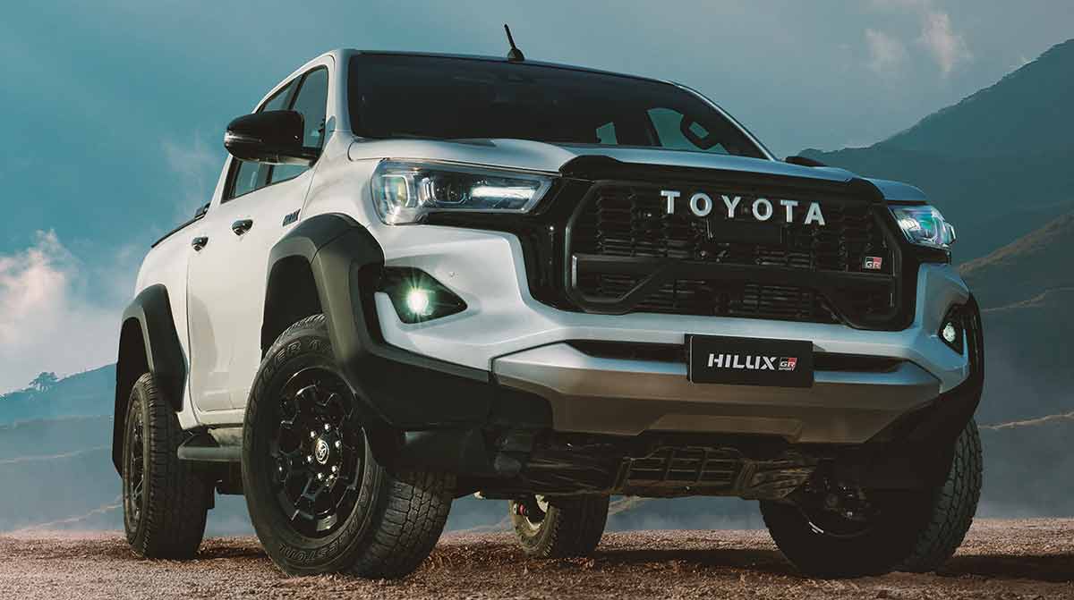 Toyota Hilux GR-Sport: picape fica mais radical por R$ 367 mil