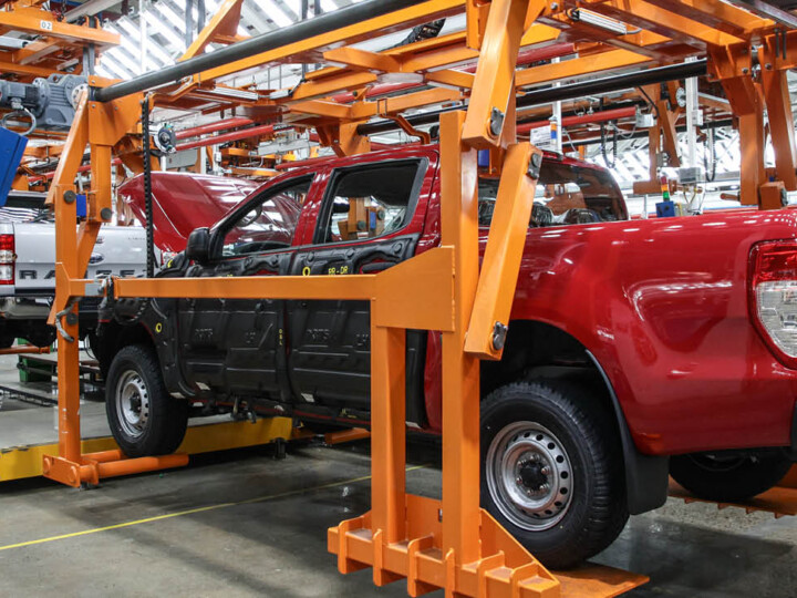 Ford renova fábrica de Pacheco pra receber nova Ranger