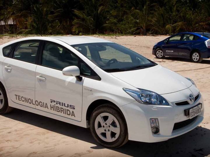 Toyota Prius: primeiro híbrido da marca completa 10 anos no Brasil