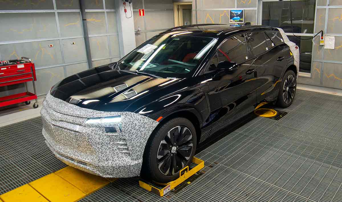 Novo Chevrolet Blazer elétrico chega ao Brasil em 2024 - fotos e detalhes