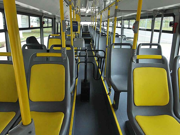 Lei amplia assento preferencial em ônibus para autistas e doadores de sangue