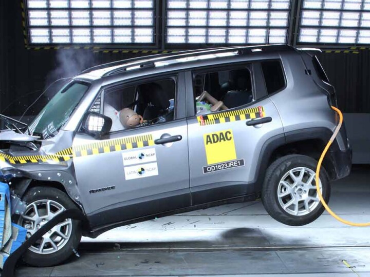 Jeep Renegade 2023 leva bomba no Latin NCAP