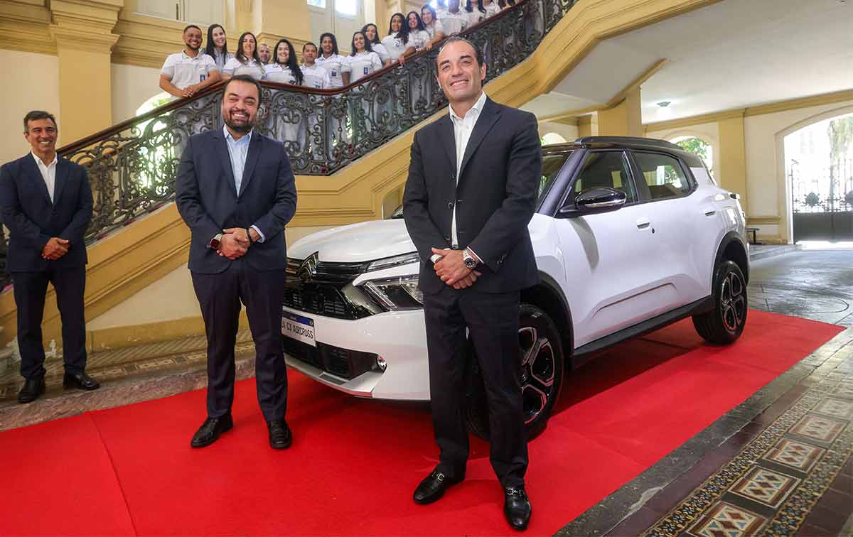 Stellantis confirma investimentos de R$ 2,5 bi no Rio e produção do Citroën C3 Aircross