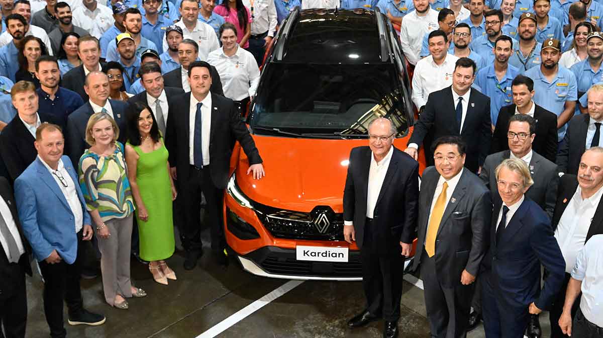 Renault investe R$ 2 bilhões para produzir novo SUV no Paraná