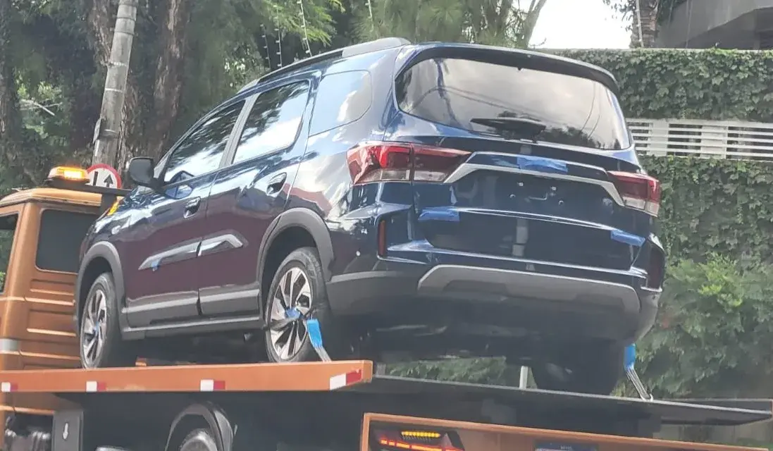 Chevrolet Spin 2025: minivan flagrada sem qualquer disfarce (foto: Marcelo Monegato/Webmotors)