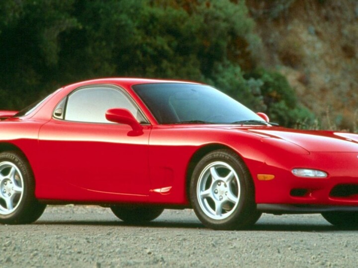 Mazda RX-7 com motor Wankel: esportivo japonês com coração alemão