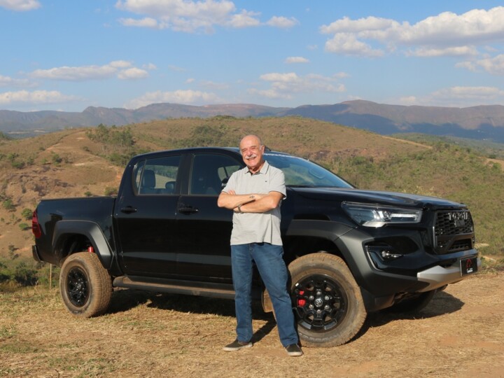 Toyota Hilux GR Sport no dia-a-dia e no Off-Road