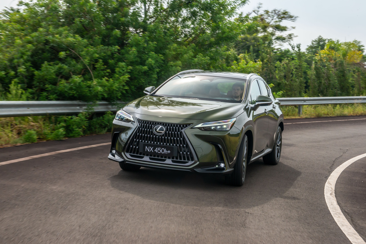 Lexus NX 450h+: Híbrido Plug-in Chega às Concessionárias