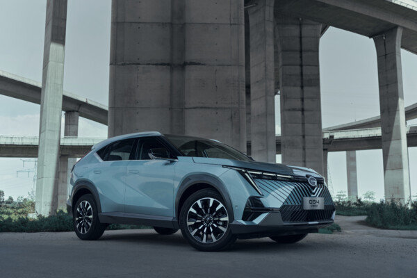 GAC GS4, o híbrido, custa R$ 180 mil e quer movimentar o mercado