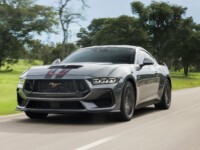 Ford Mustang manual chega para ser carro de colecionador