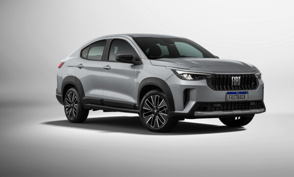 Fiat Fastback Audace T200 Hybrid 2026