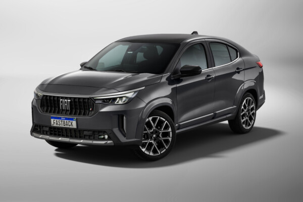 Fiat Fastback Limited T270 2026