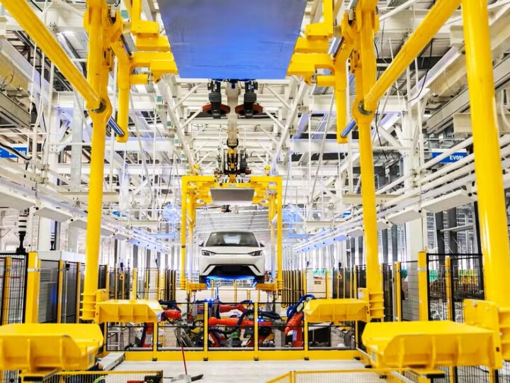 BYD mostra fábrica em Camaçari (BA), ainda sem começar produção efetiva