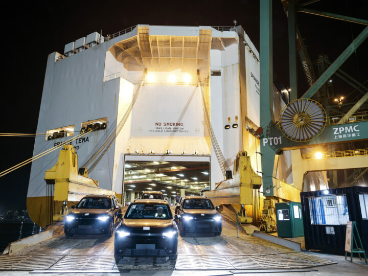 Leapmotor desembarca no Brasil com os SUVs elétricos C10 e B10