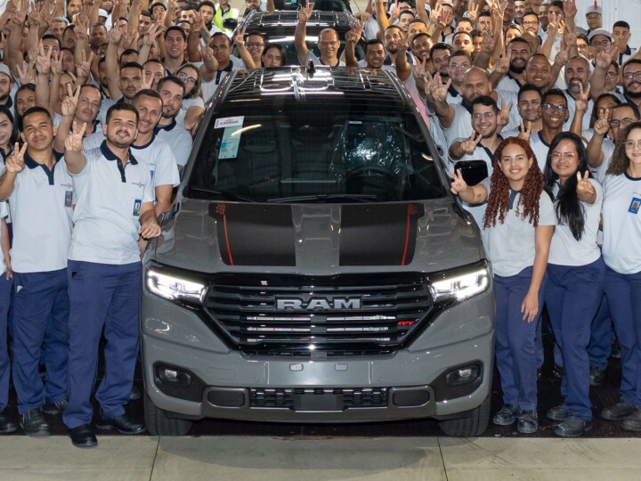 Stellantis atinge 2 milhões de carros produzidos em Pernambuco