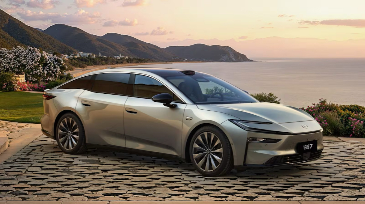 Mirando alto: Toyota apresenta EV de luxo recheado de tecnologia