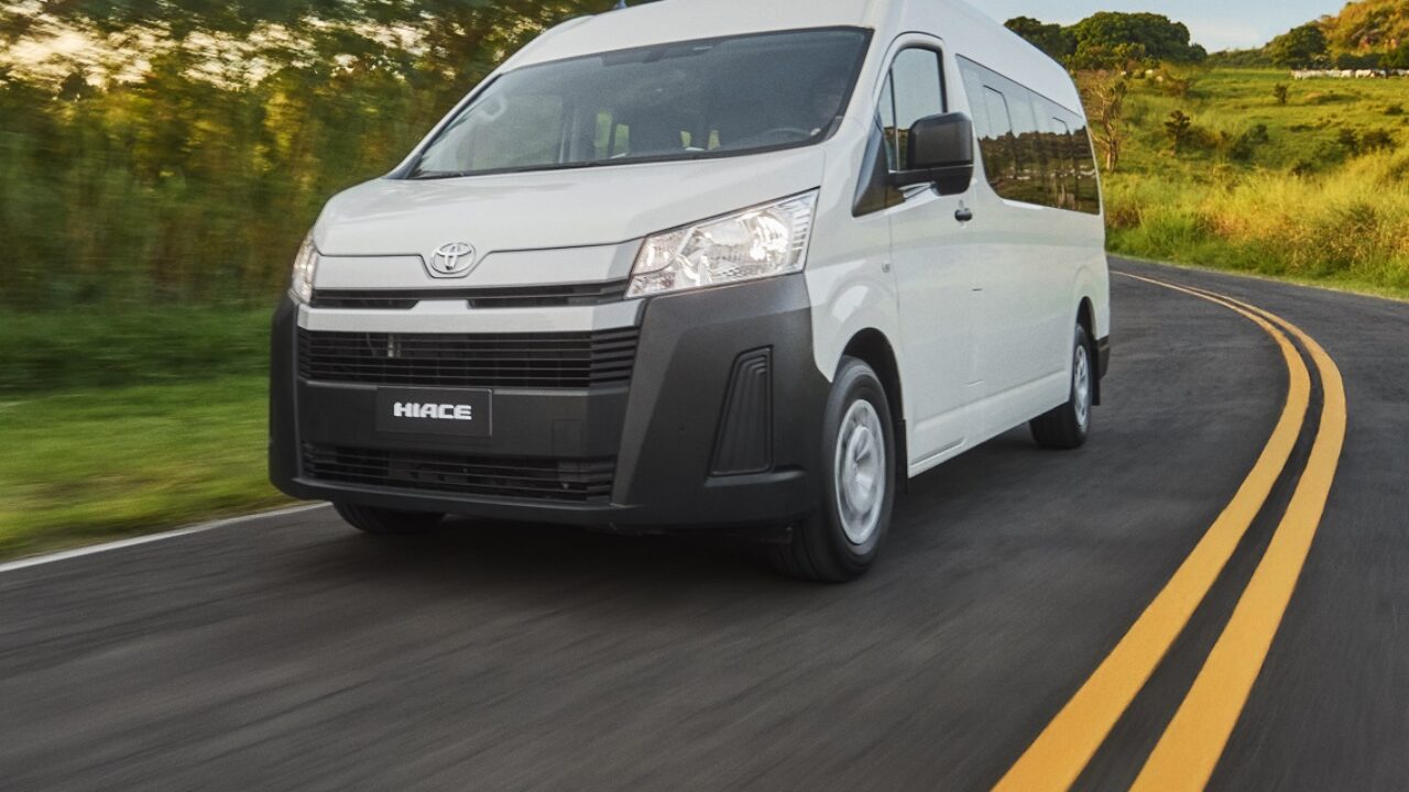 Toyota-Hiace-2-1280x720.jpg