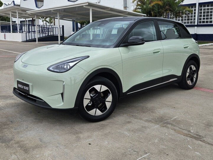 Geely EX2 é lançado mais barato que BYD Dolphin; conheça