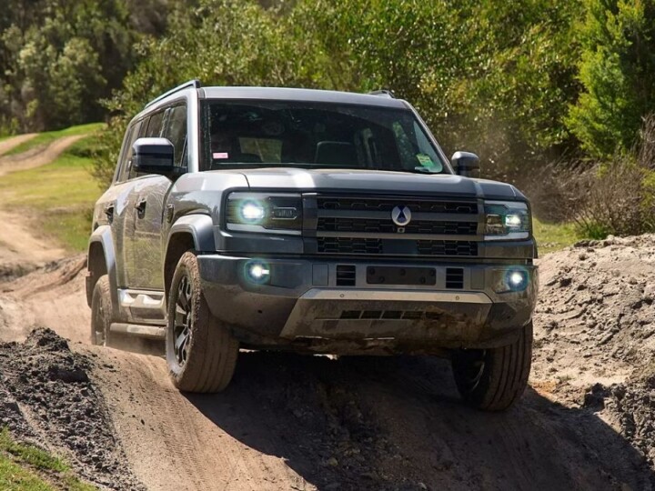 Denza, marca de luxo da BYD, terá rede própria com 22 concessionárias