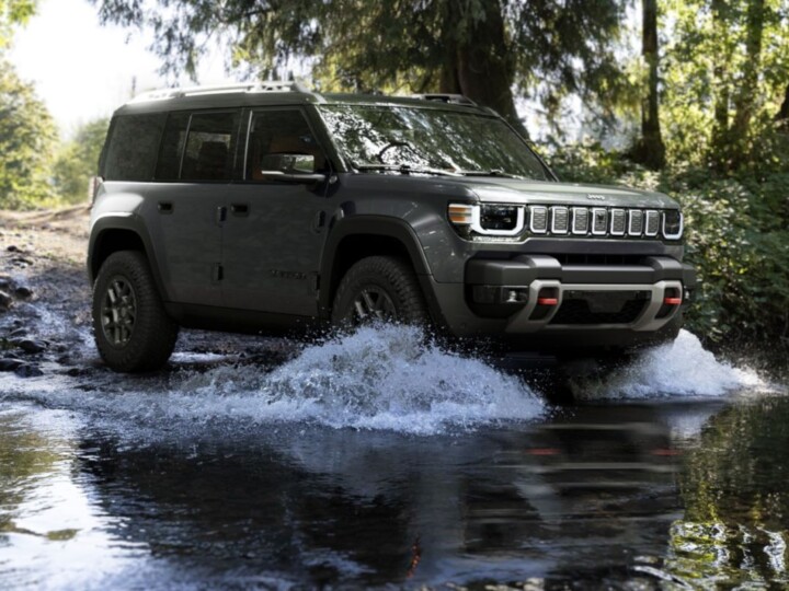 Jeep Recon é Wrangler elétrico no Salão do Automóvel