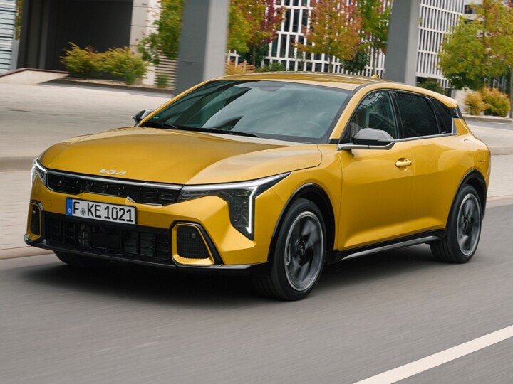 A volta dos hatches médios? Conheça o Kia K4 que vem em 2026