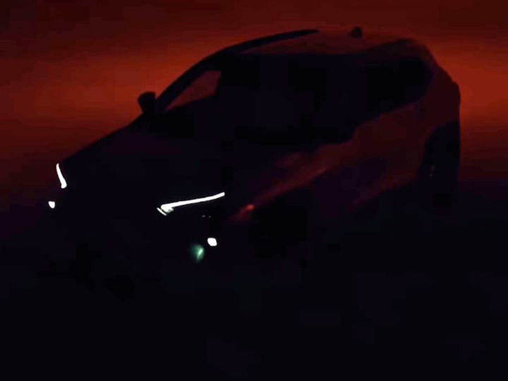 Toyota Yaris Cross fará sua estreia no Salão do Automóvel