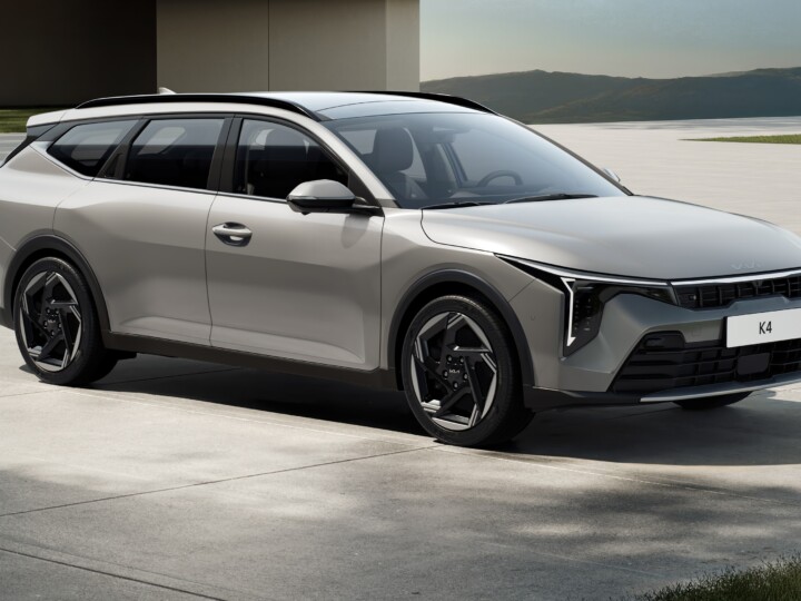 Kia K4, confirmado no Brasil, ganha versão perua na Europa