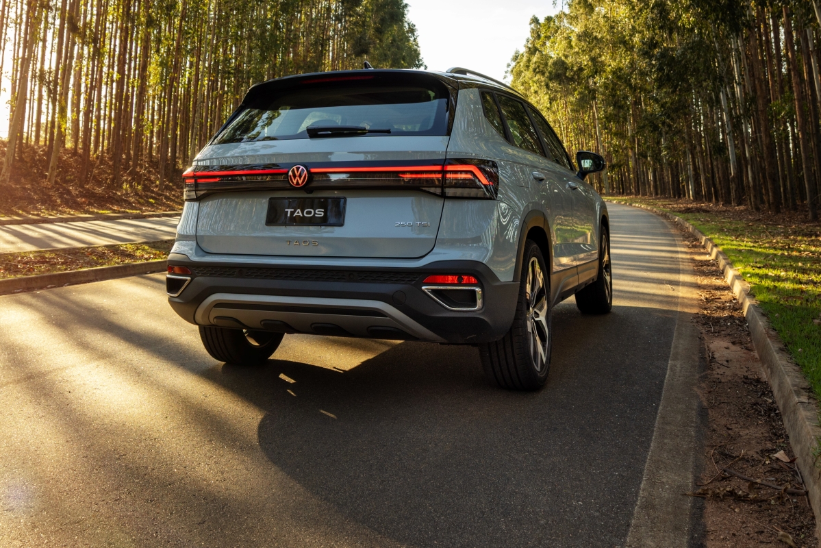 Novo VW Taos vende quase 2 mil unidades em ação de pré-venda