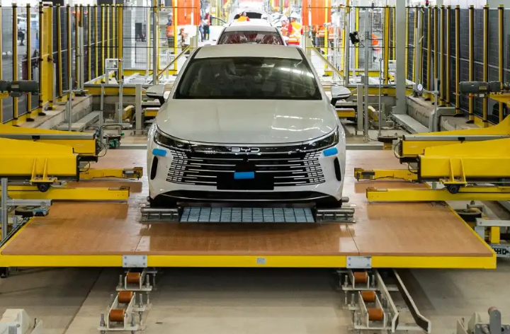 BYD retoma produção na Bahia e chega a 18 mil unidades