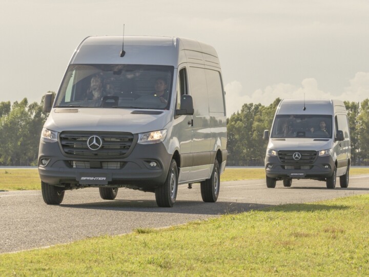 Mercedes-Benz lança Sprinter com câmbio automático no Brasil