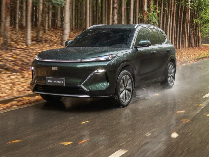 Geely EX5 EM-i é médio PHEV de 262 cv com preço de compacto a combustão