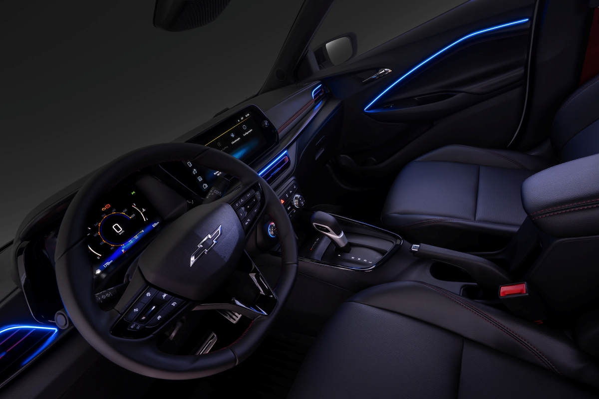 Chevrolet revela interior do Sonic e define data para chegada às lojas