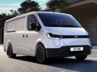 Ford Transit City elétrica é confirmada no Brasil